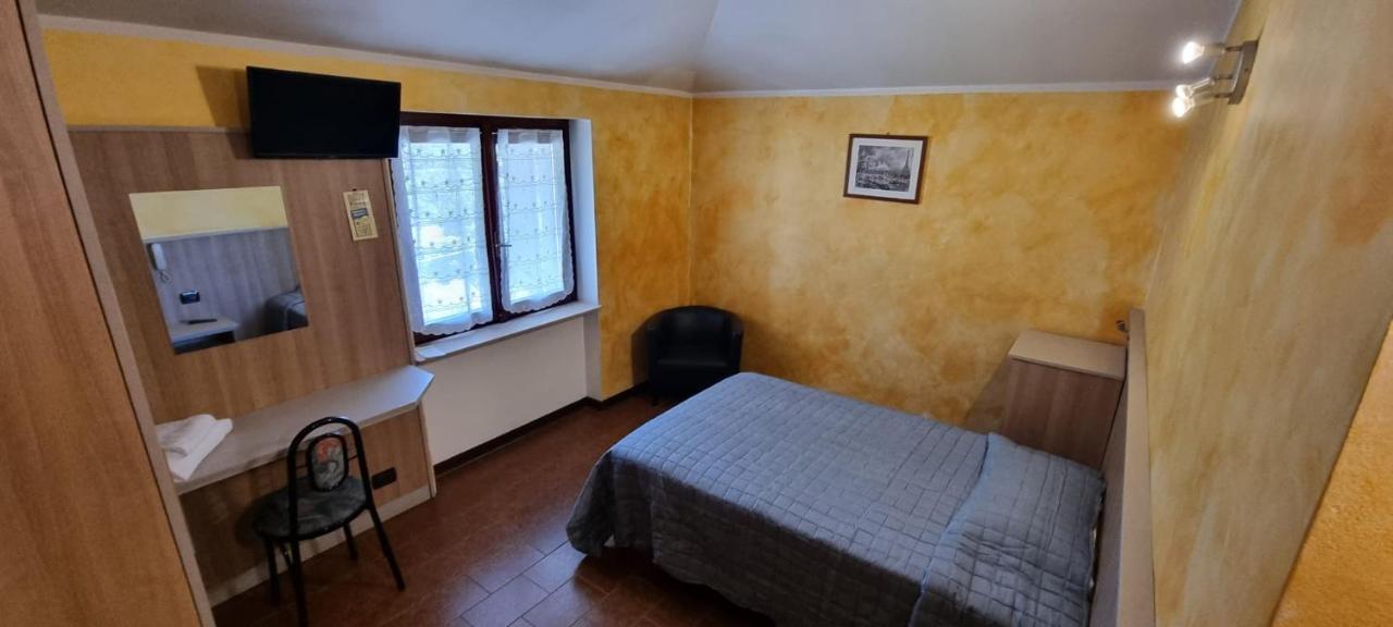 Albergo Etrusco Calusco d'Adda Екстериор снимка