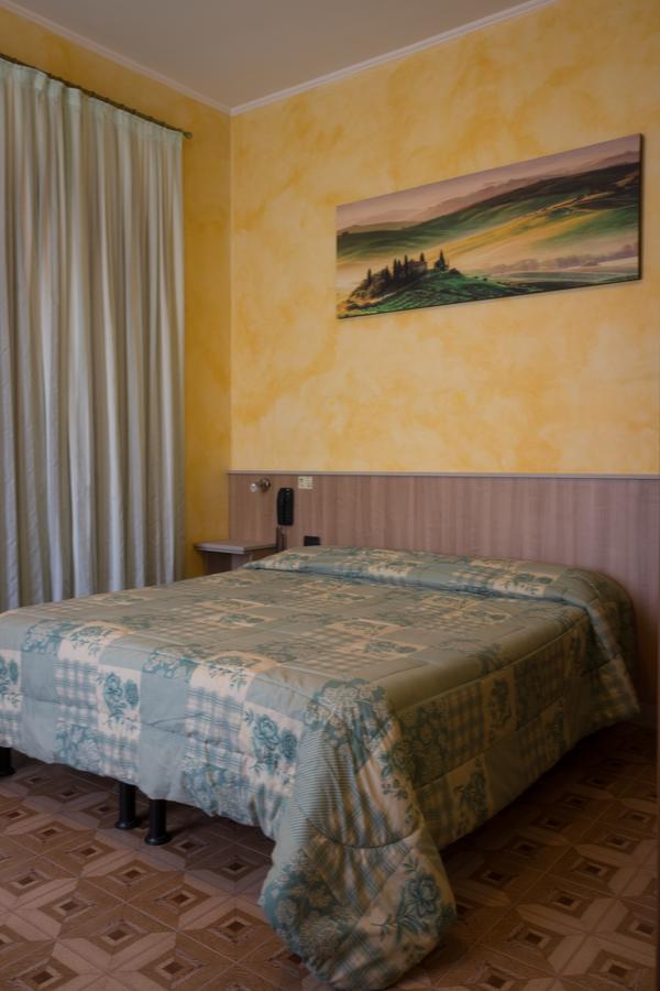 Albergo Etrusco Calusco d'Adda Екстериор снимка